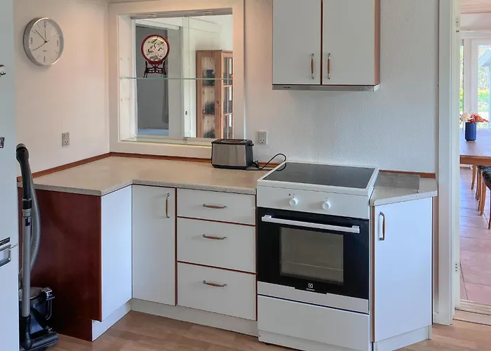 Vakantiehuis Lovely In Hyllinge *